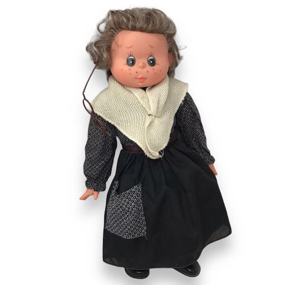 Vintage ZZ Zanini Zambelli Granny Grandma Doll Glasses Scarf Dress Outfit - Picture 1 of 6